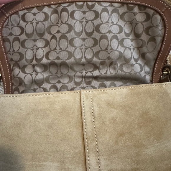 Vintage Coach Crossbody Bag - Picture 5 of 9